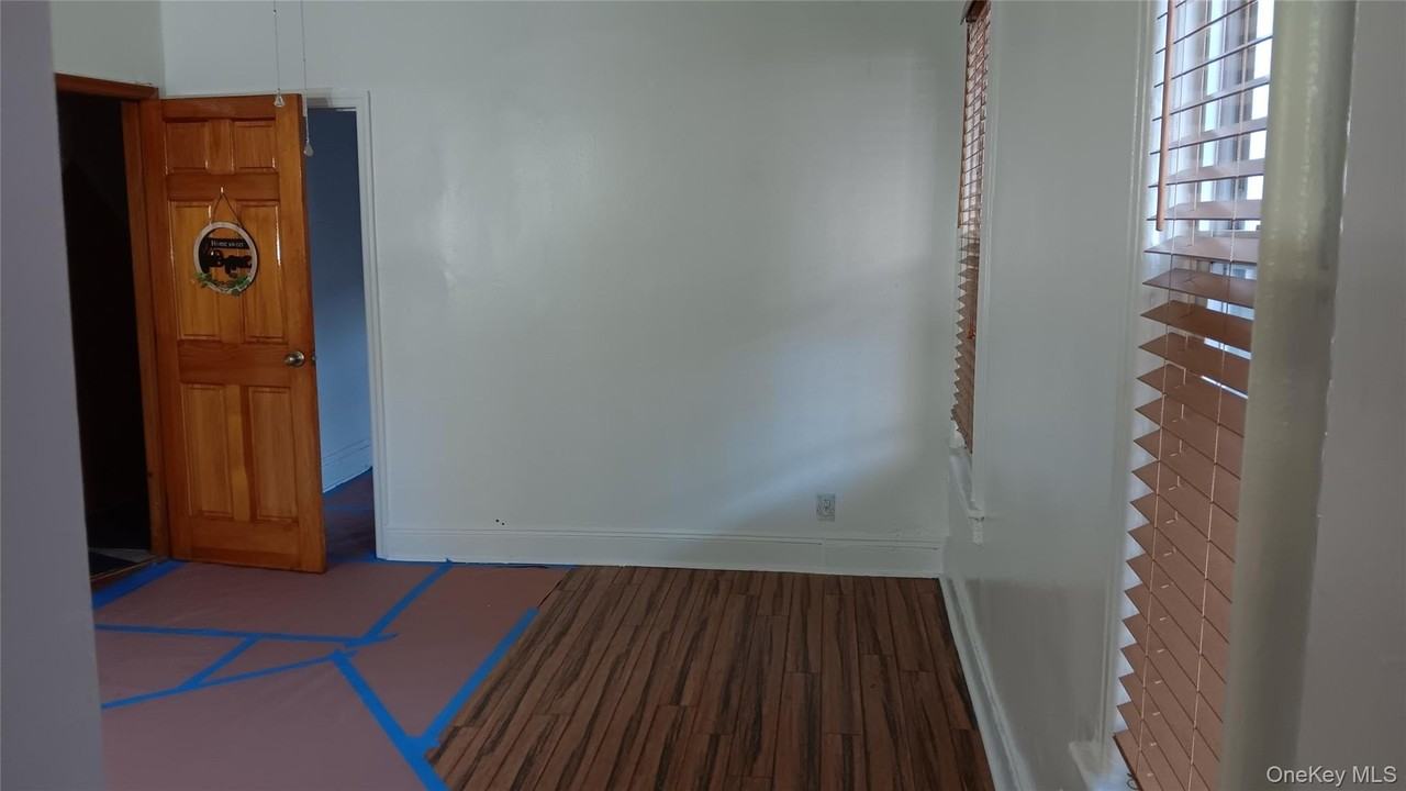 1811 Wallace Ave - Photo 6 of 30