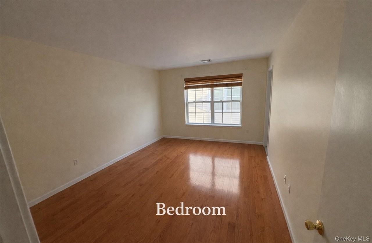 51 Jordan Ln - Photo 4 of 11