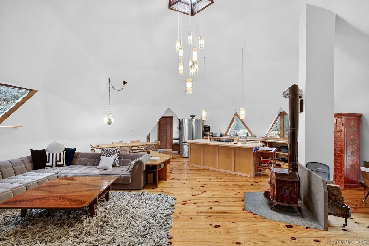 106 Mountain Laurel Ln - Photo 5 of 28