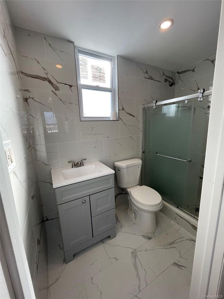 7838 80th St - Photo 6 of 7