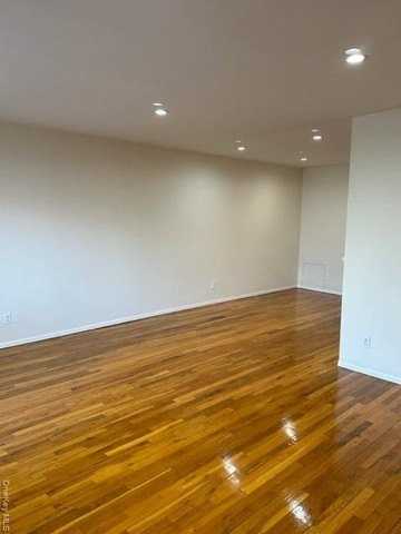 14728 22nd Ave - Photo 3 of 8