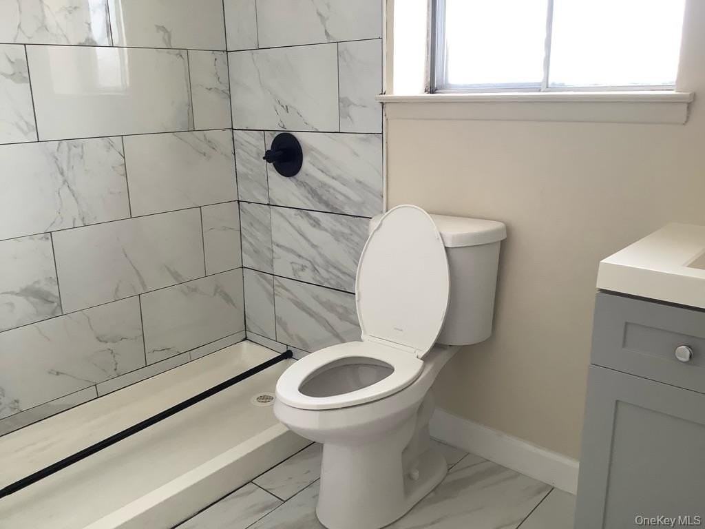 83 Ann Dr S - Photo 3 of 6