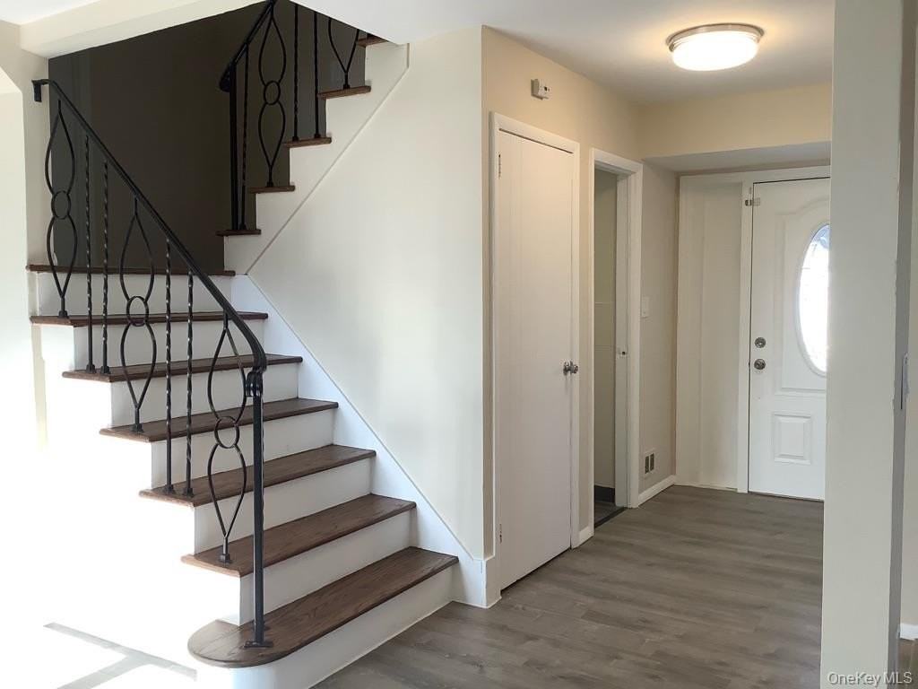 83 Ann Dr S - Photo 4 of 6