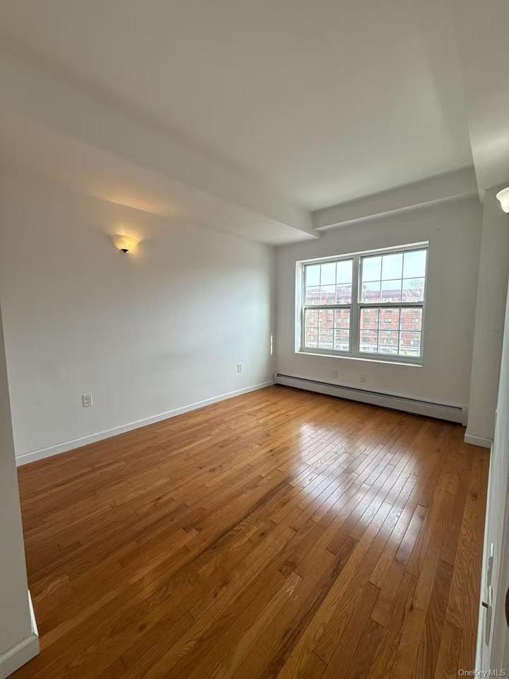 7166 Parsons Blvd Apt 6e #6E - Photo 4 of 10