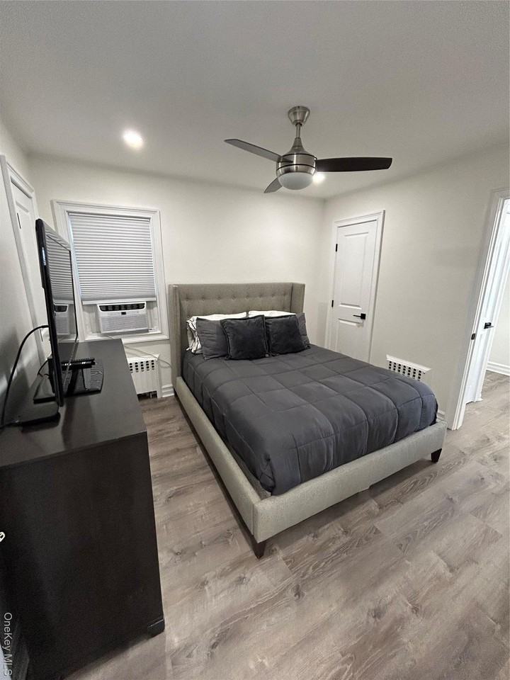 34 Smith St - Photo 5 of 11