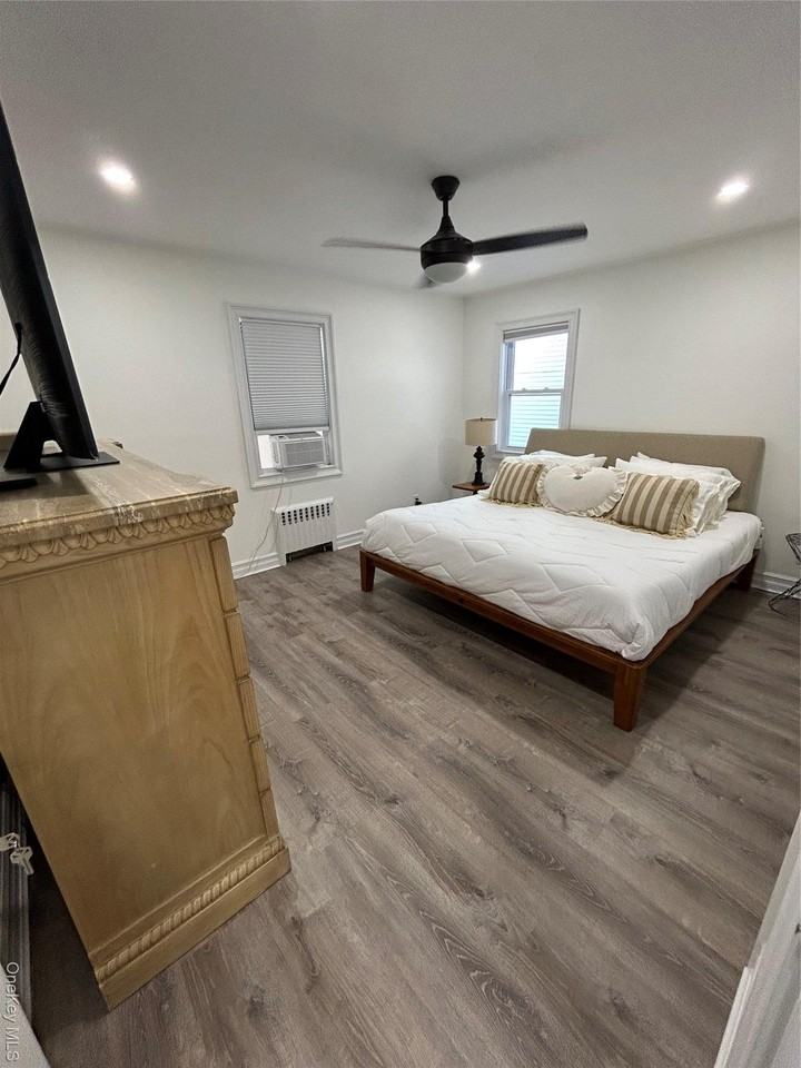 34 Smith St - Photo 7 of 11