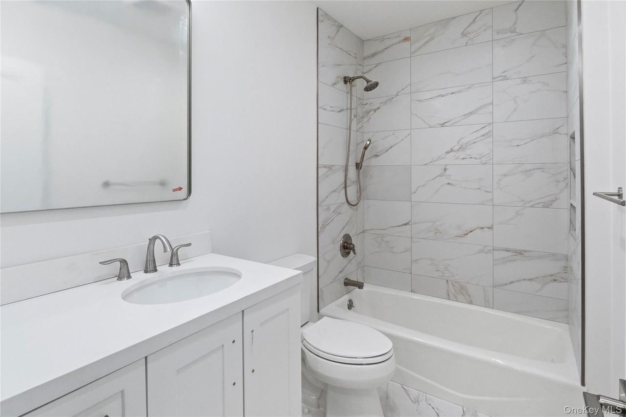 71 W Main St Apt 2b #2B - Photo 6 of 8