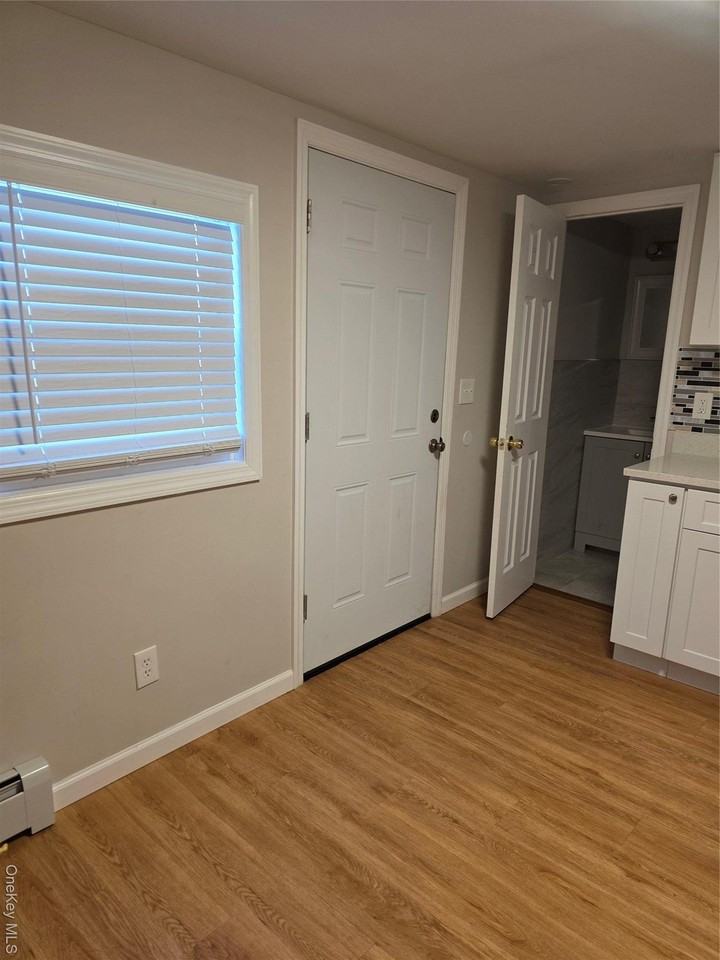 41 Gibbs Rd - Photo 2 of 4