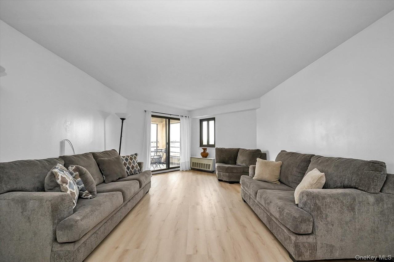 725 Miller Ave Apt 337 #337 - Photo 2 of 17