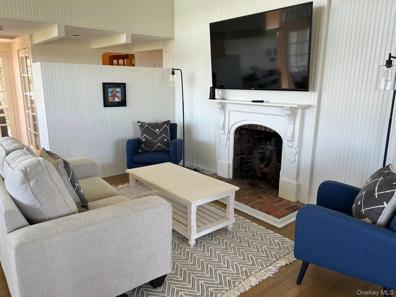 1 Watersedge Dr - Photo 6 of 27