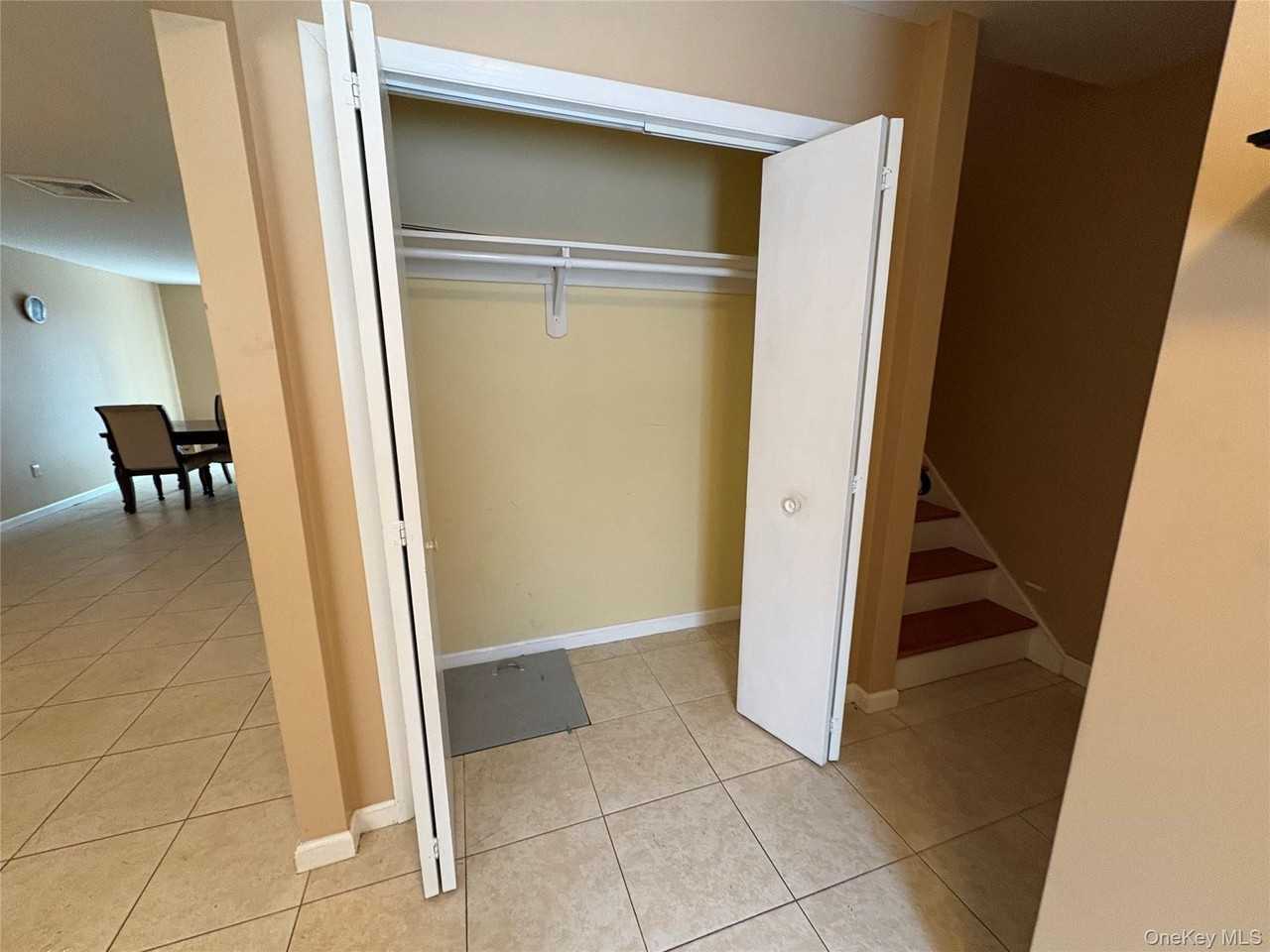 5 N Aspen Rd - Photo 3 of 12