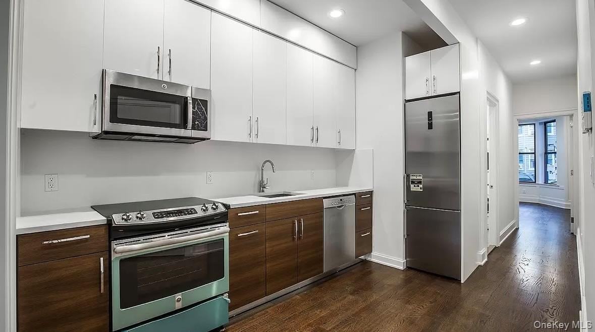 167 Russell St Apt 2l #2L - Photo 2 of 14