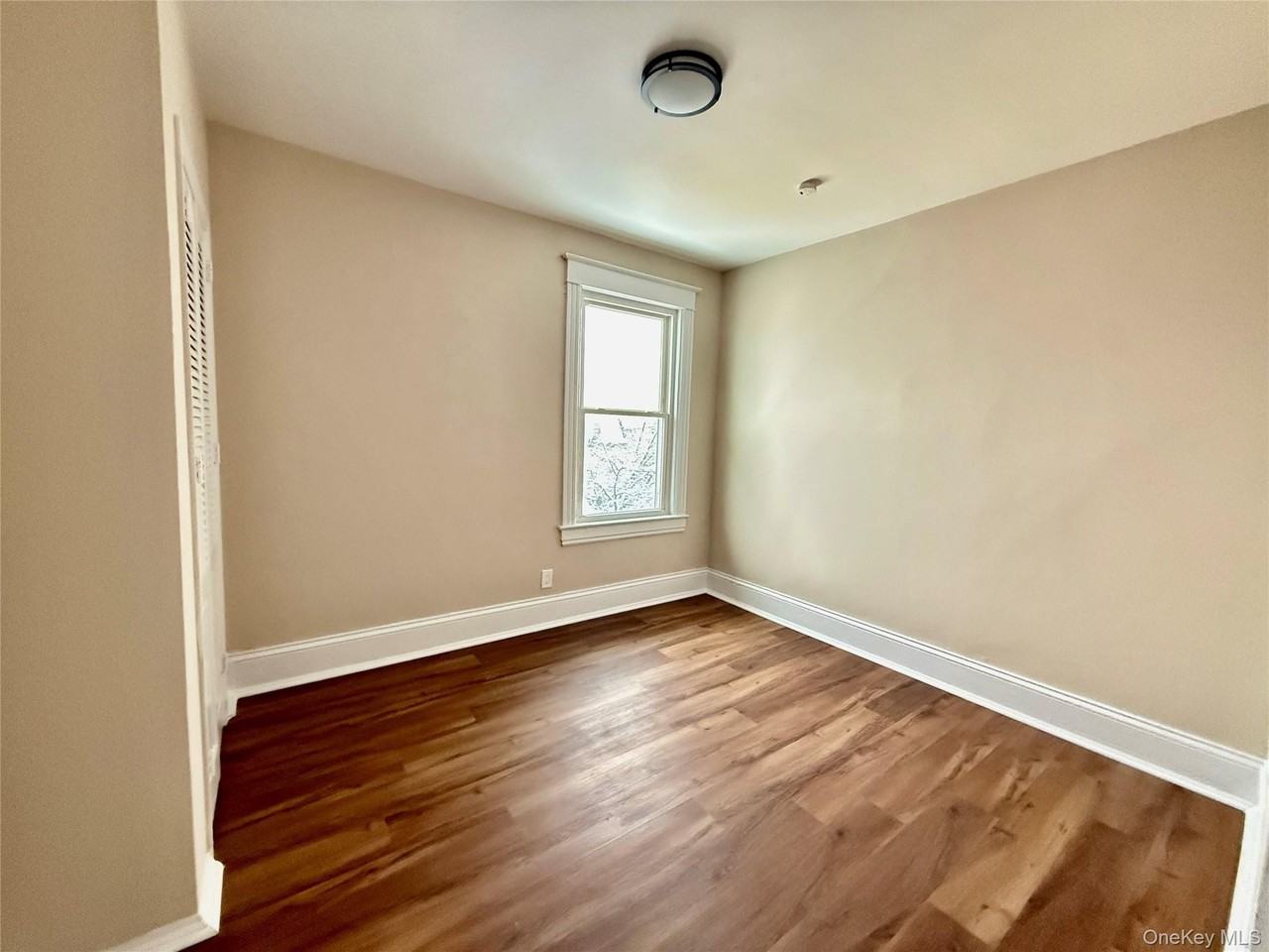 55 Ramsey Ave 3rd Fl #3rdFL - Photo 6 of 10