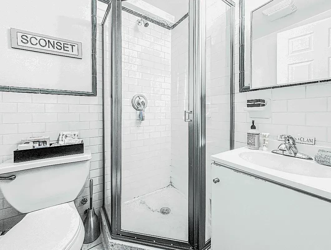 401 E 13th St #2W - Photo 6 of 6