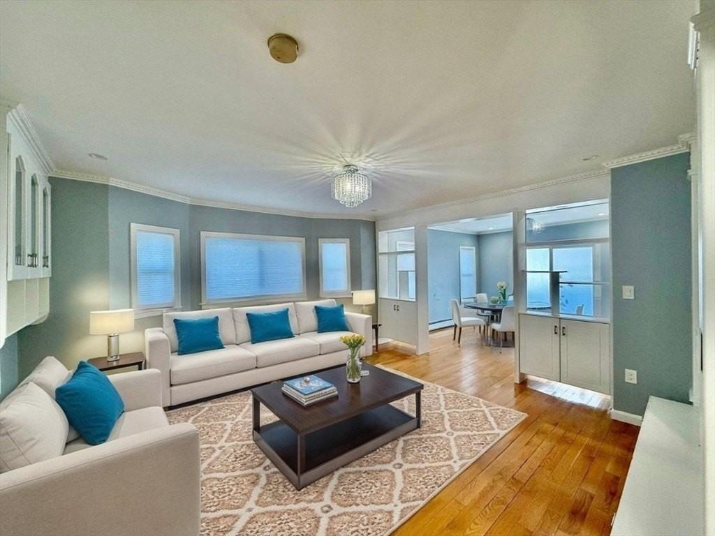 305 Safford St Unit Sf #SF - Photo 2 of 38