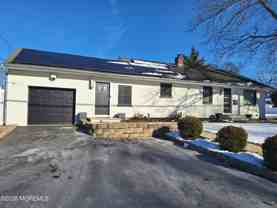 373 Pine St - Photo 1 of 1