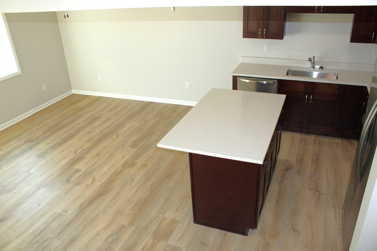 107 E Division St Unit 107 #107 - Photo 4 of 13