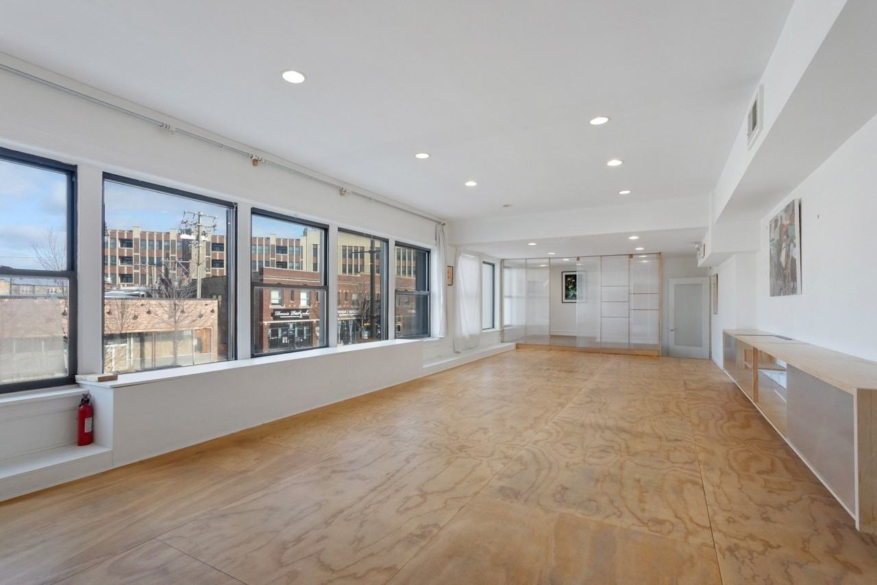 4837 W Irving Park Rd Unit 2 #2 - Photo 3 of 24