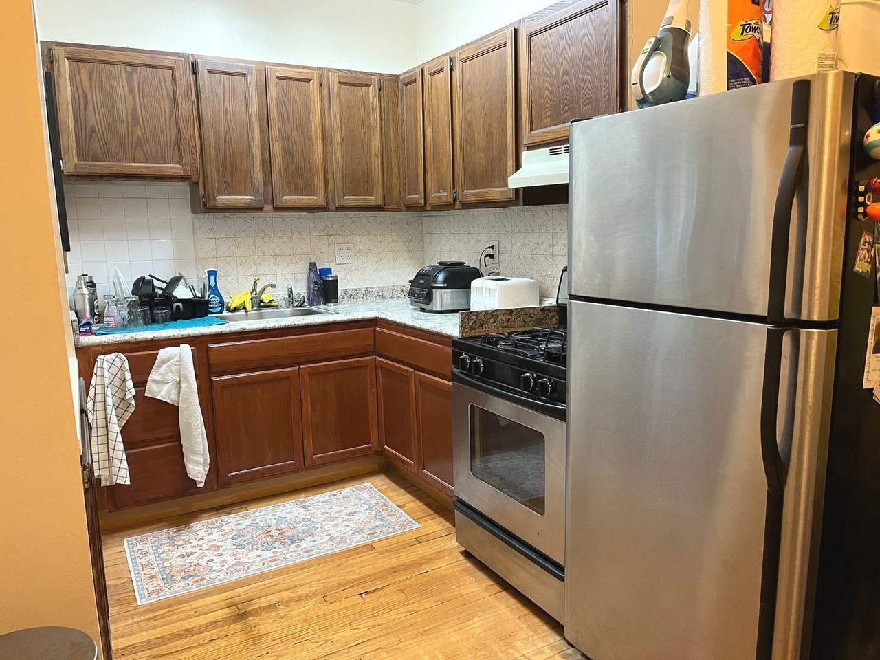 1127 W Farwell Ave Apt 109 #109 - Photo 4 of 6