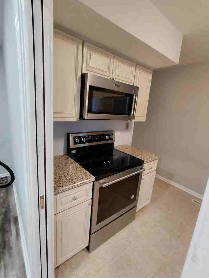 2021 Walters Ave - Photo 4 of 11