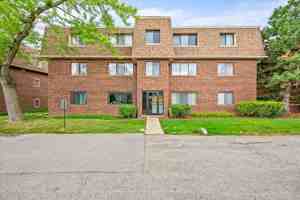 featured image of 1452 Carol Ct Apt 2a #2A