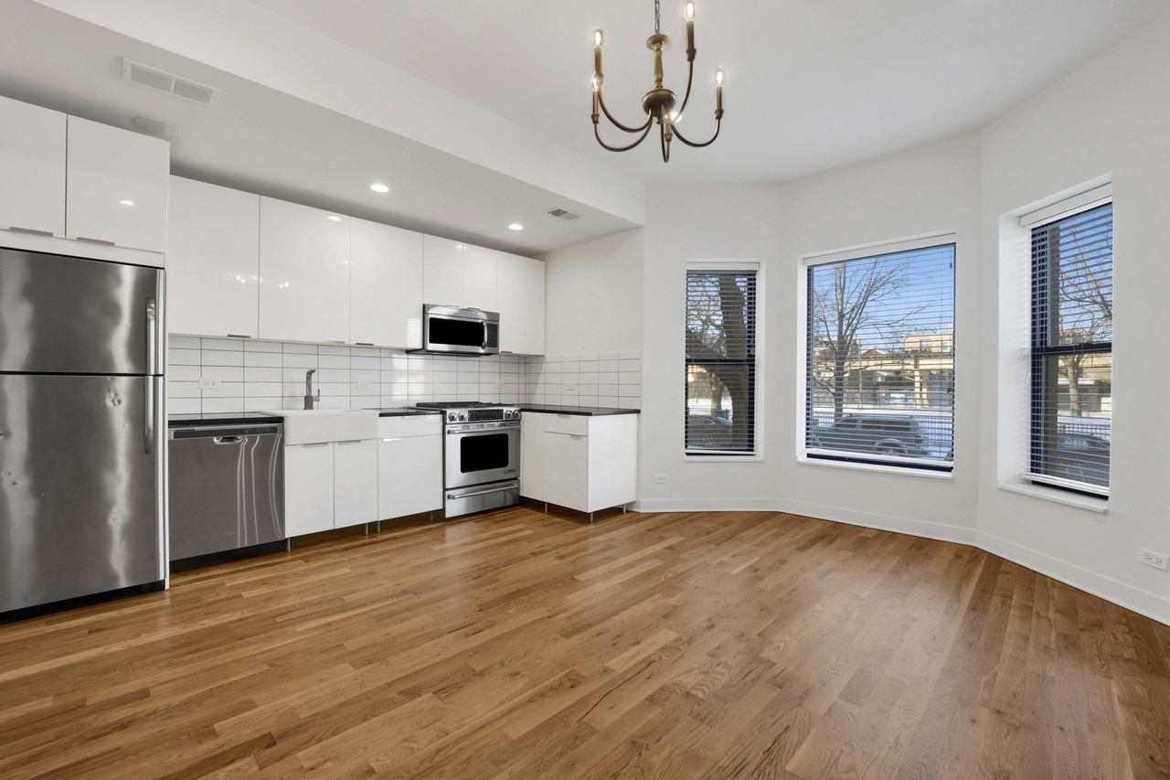 4911 S Calumet Ave Apt 1n #1N - Photo 4 of 22