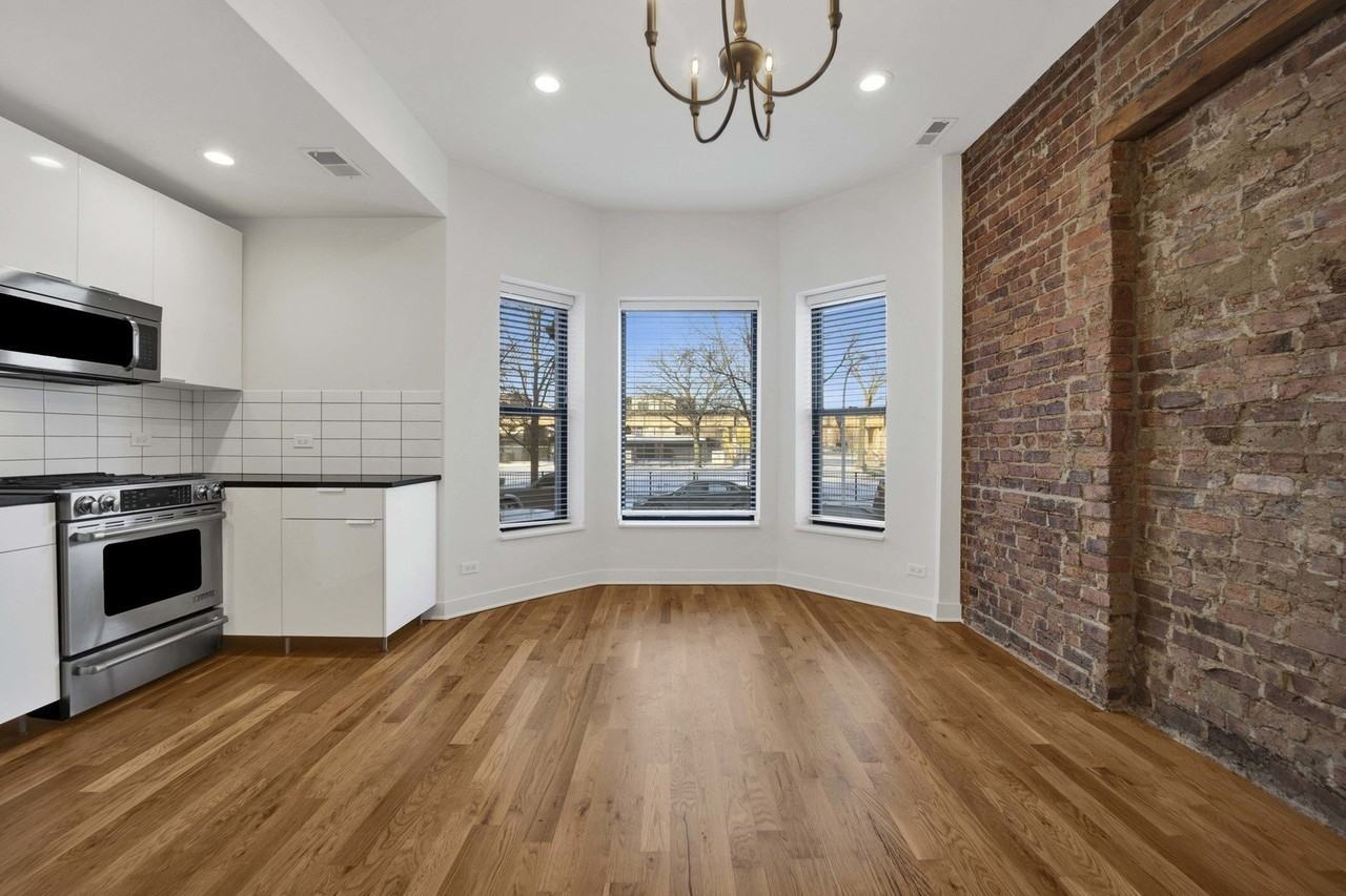 4911 S Calumet Ave Apt 1n #1N - Photo 5 of 22