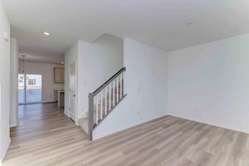 454 Bower Ln - Photo 6 of 42