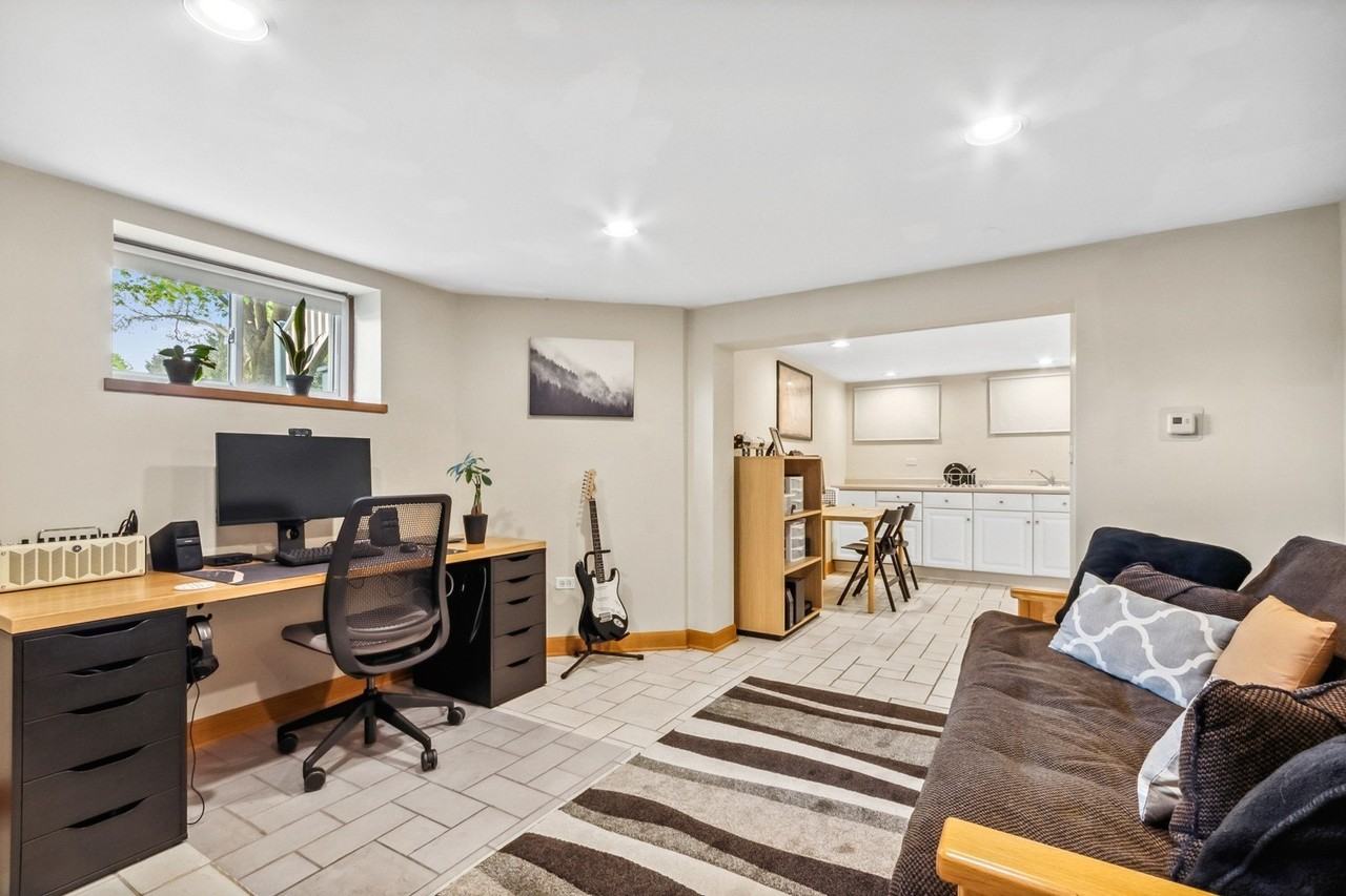 403 S Hough St Unit Ll #LL - Photo 2 of 11