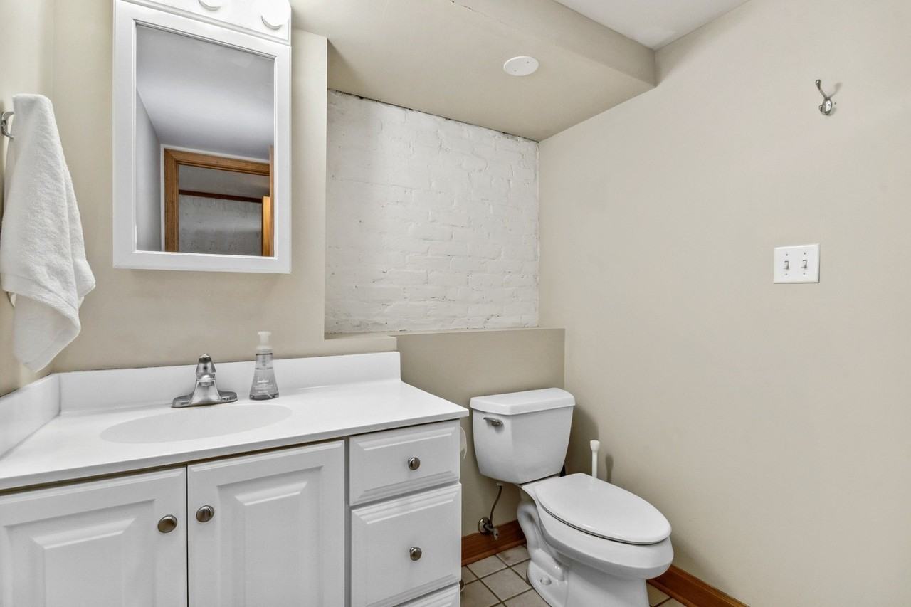 403 S Hough St Unit Ll #LL - Photo 7 of 11