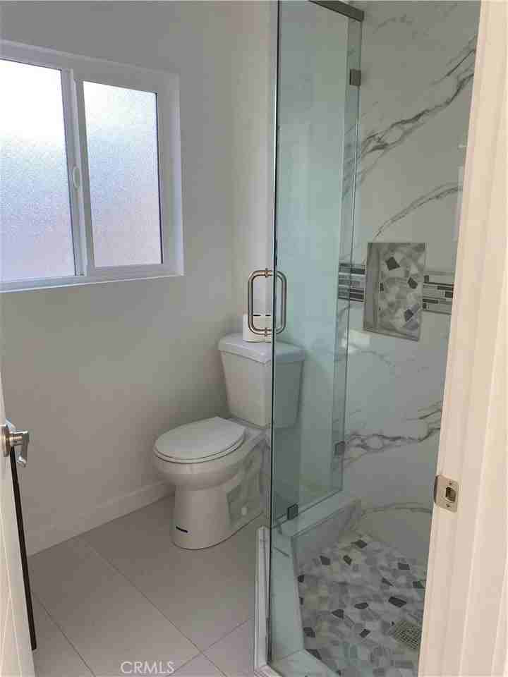 2244 Royal Oaks Dr - Photo 7 of 7