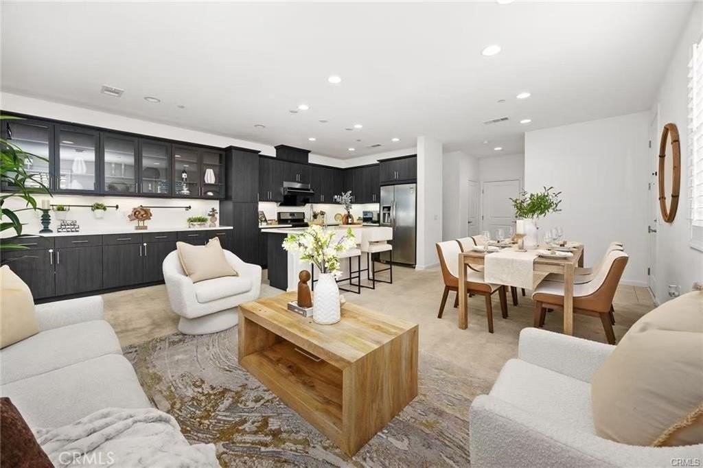 721 N Via Dolcetto - Photo 4 of 28