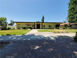 featured image of 588 W 17th St