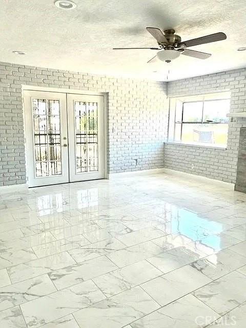 1010 Douglas St - Photo 5 of 9