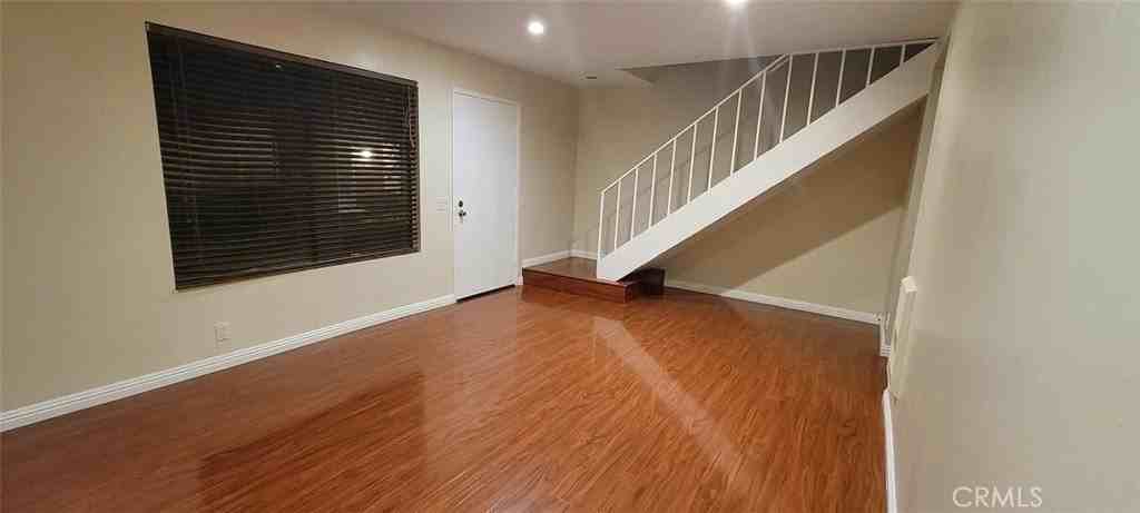 5 Goldenwren - Photo 7 of 20