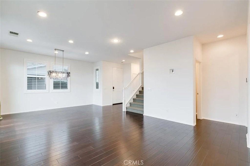 3235 Larkspur St - Photo 7 of 28