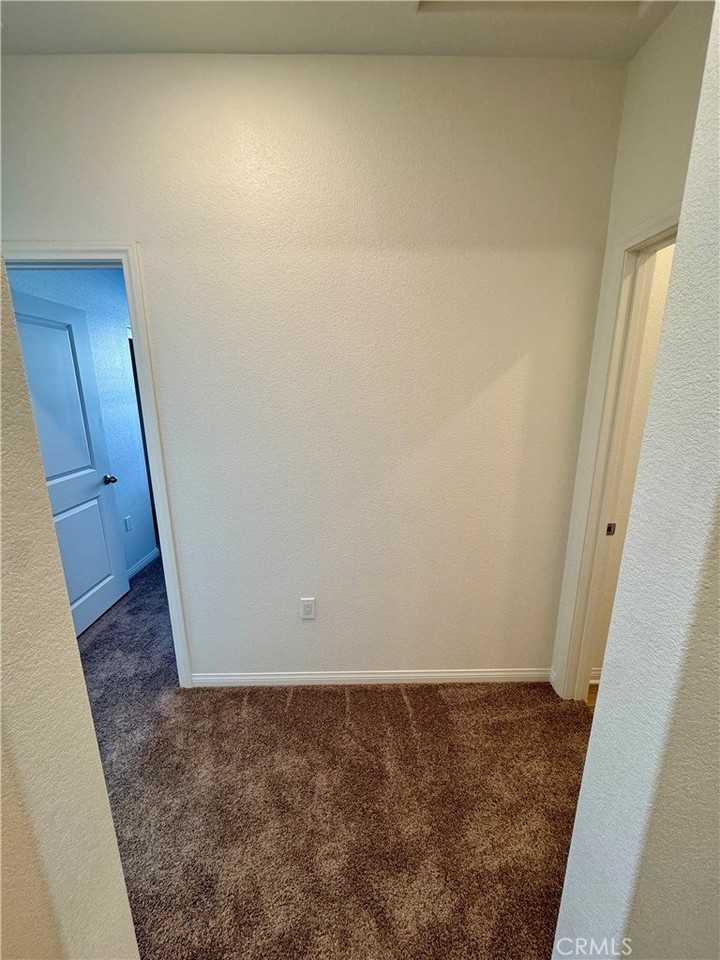 27150 Denali Ct - Photo 7 of 50