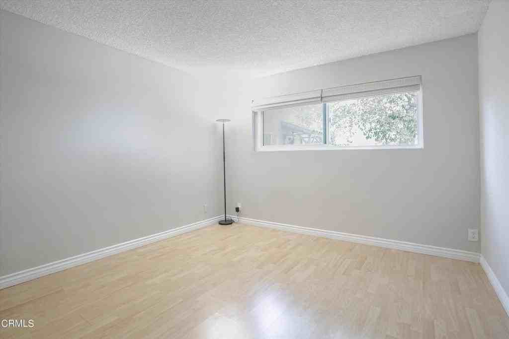 8577 Rugby Dr #108 - Photo 4 of 33