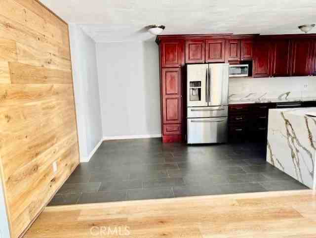 11872 Goodale Ave - Photo 7 of 32