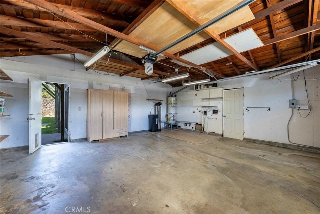 5153 Merrill Ave - Photo 5 of 31