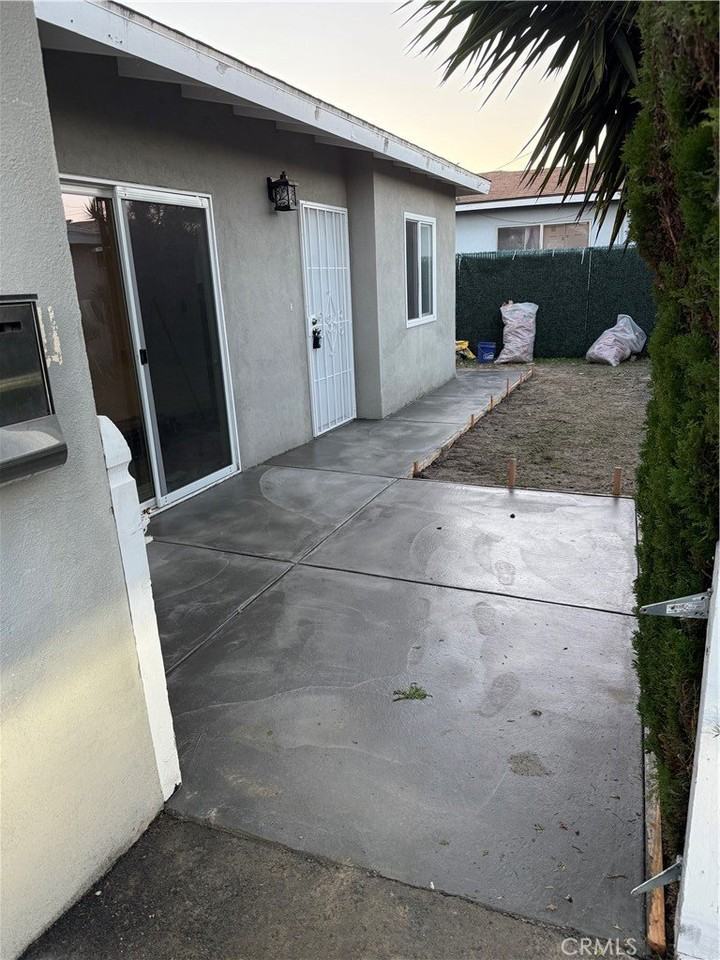 2444 250th St #D - Photo 3 of 28