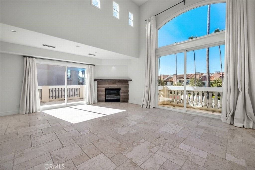 1206 S Catalina Ave #A - Photo 5 of 48