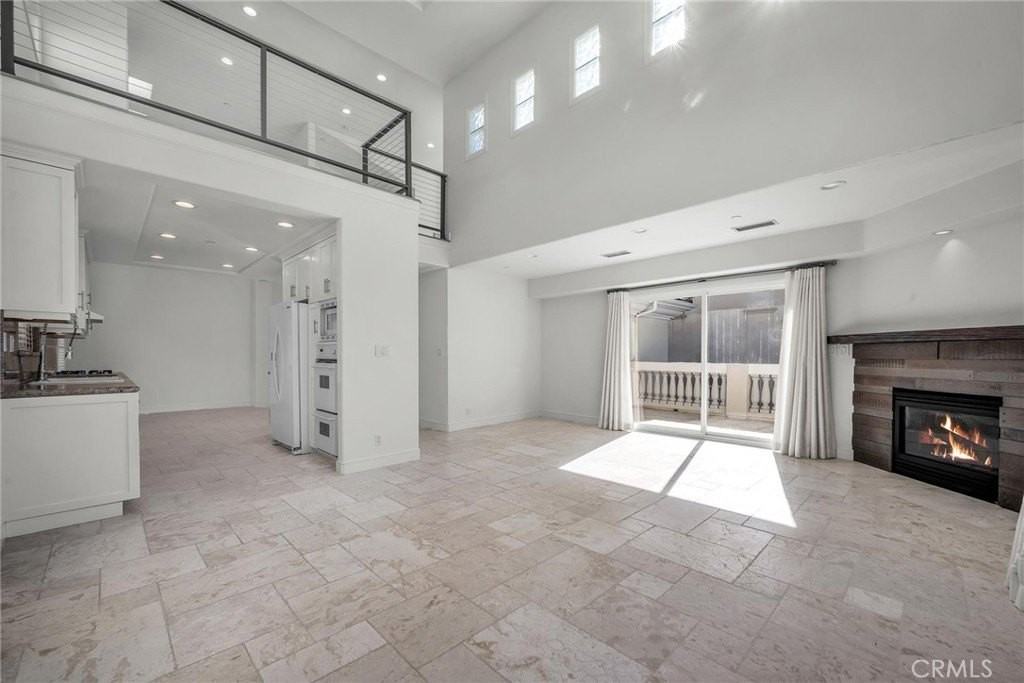 1206 S Catalina Ave #A - Photo 7 of 48