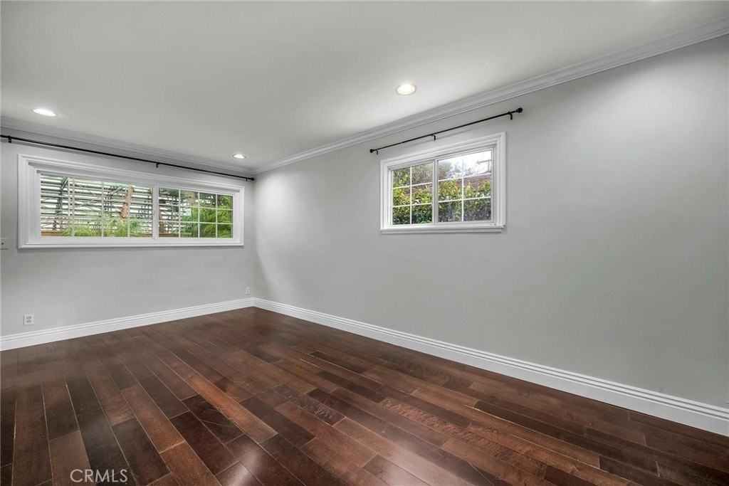 21402 Mildred Ave - Photo 5 of 10