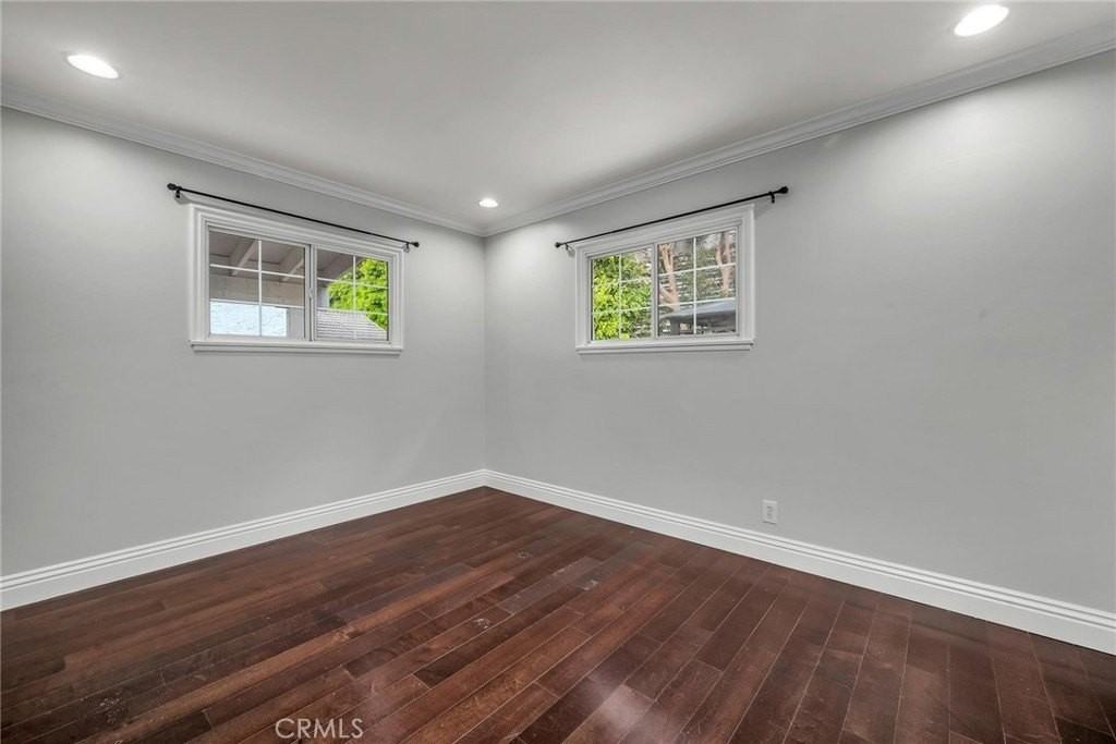 21402 Mildred Ave - Photo 7 of 10