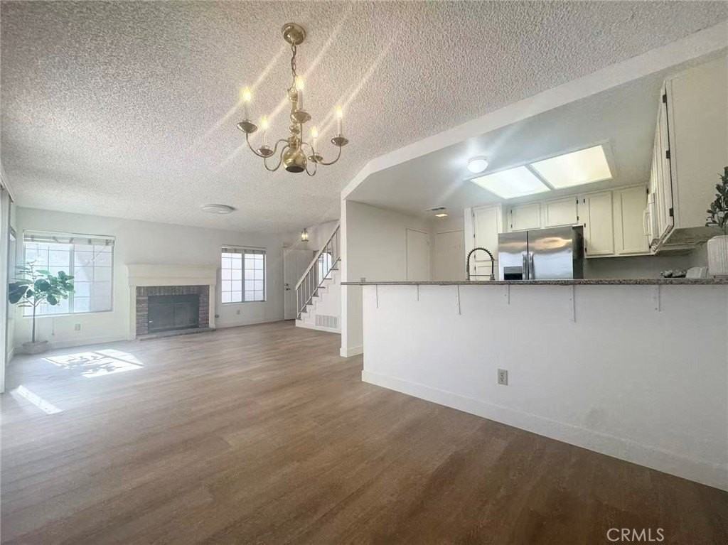 6589 Salem Ct - Photo 6 of 20