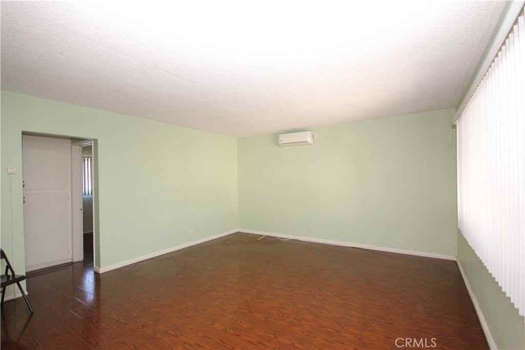 1622 S Chapel Ave #B - Photo 4 of 10