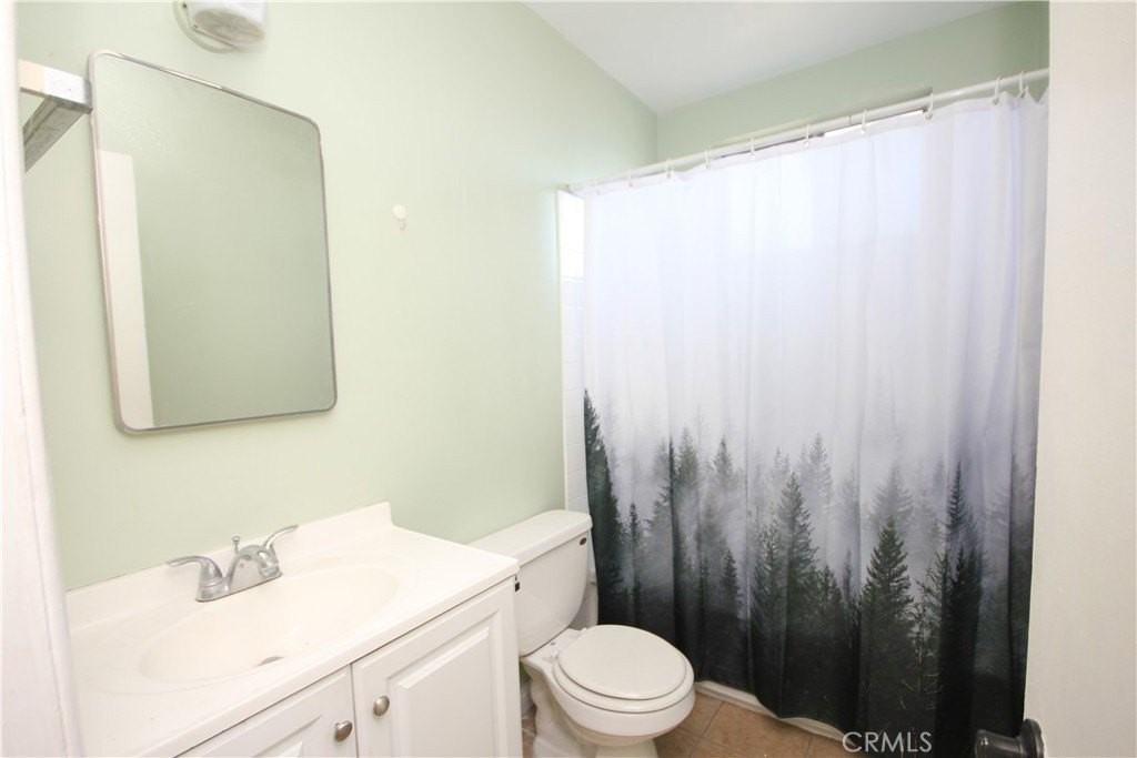 1622 S Chapel Ave #B - Photo 7 of 10