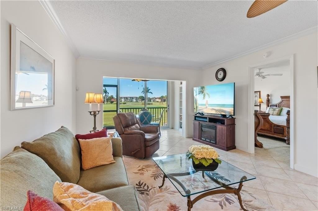 29 High Point Cir E Apt 103 #103 - Photo 7 of 43