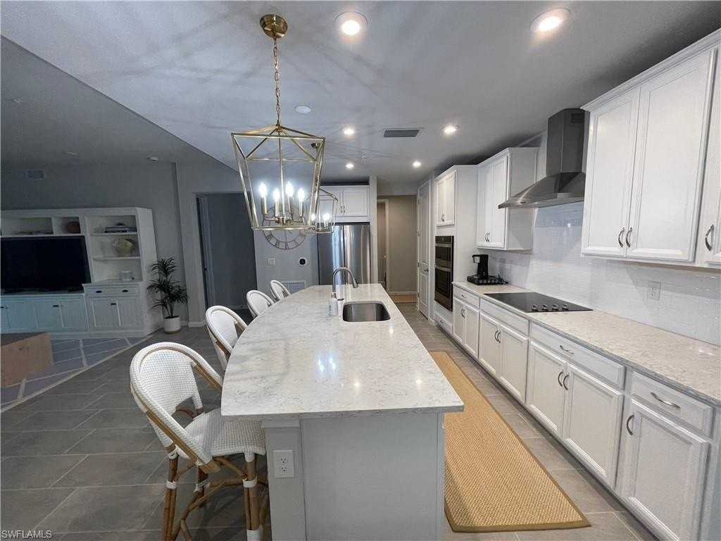4676 Arboretum Cir #101 - Photo 4 of 23
